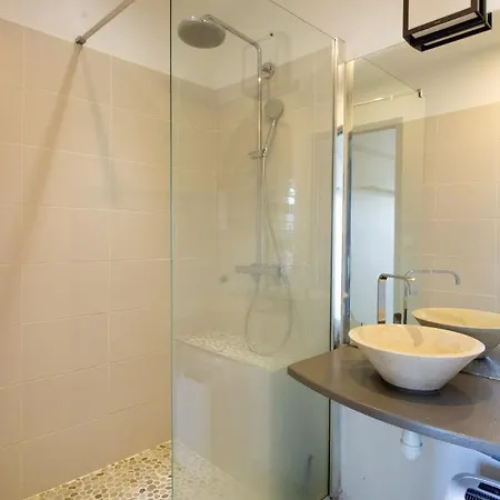 Charmant Appartement Coeur De Ville Parking Prive